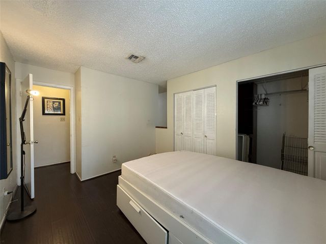 9383 Pagewood Lane, Houston, TX 77063