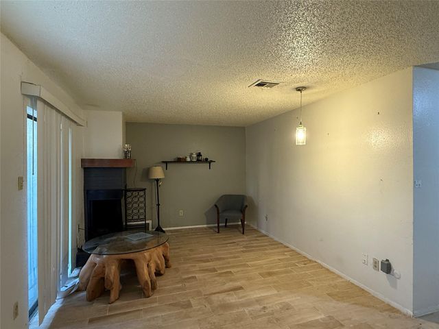 9383 Pagewood Lane, Houston, TX 77063