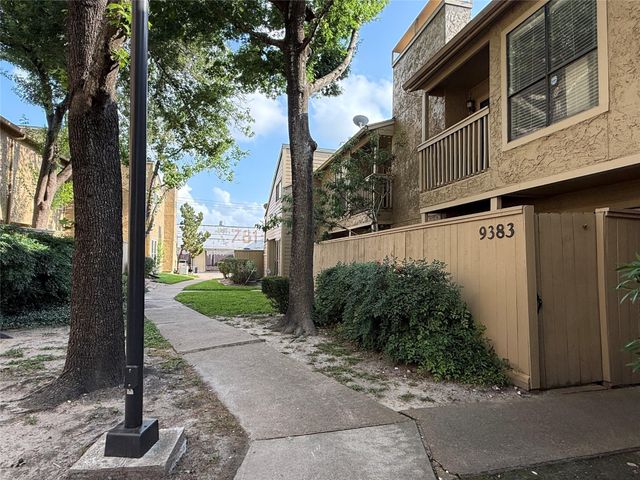 9383 Pagewood Lane, Houston, TX 77063