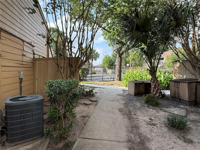 9383 Pagewood Lane, Houston, TX 77063