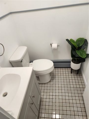 44 Nellie Street, Providence, RI 02904