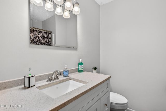 209 Cardinal Road, Jacksonville, NC 28546