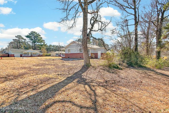 209 Cardinal Road, Jacksonville, NC 28546