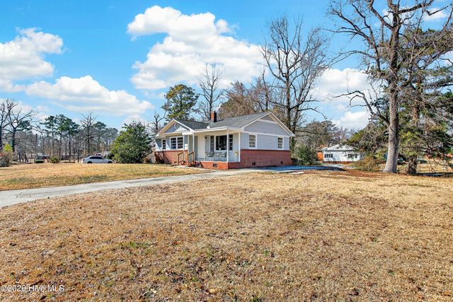 209 Cardinal Road, Jacksonville, NC 28546