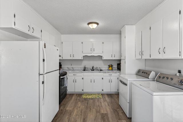 209 Cardinal Road, Jacksonville, NC 28546