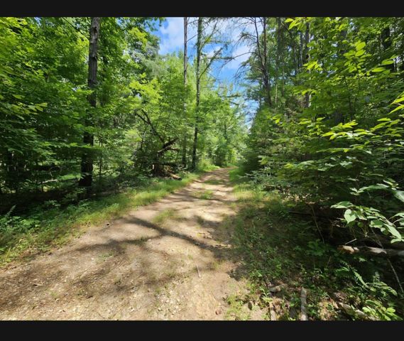 510 Lost Creek Farm, Decaturville, TN 38329