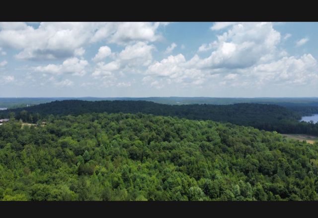 510 Lost Creek Farm, Decaturville, TN 38329