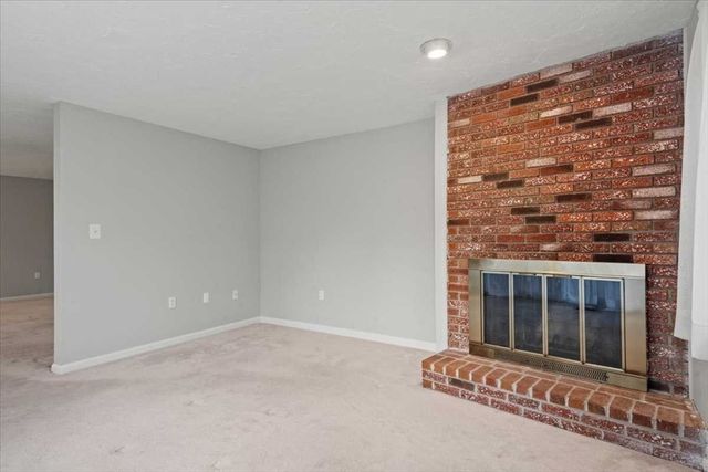 23 Spyglass Hill Dr 23, Ashland, MA 01721