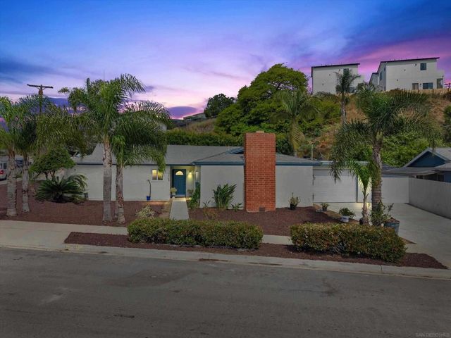 1802 Crandall Dr, San Diego, CA 92111