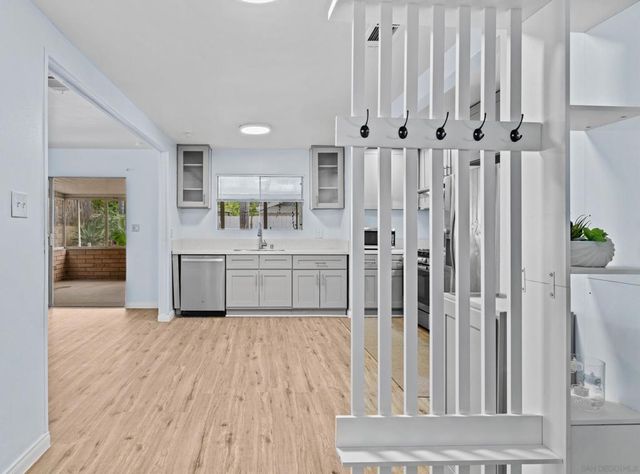 1802 Crandall Dr, San Diego, CA 92111