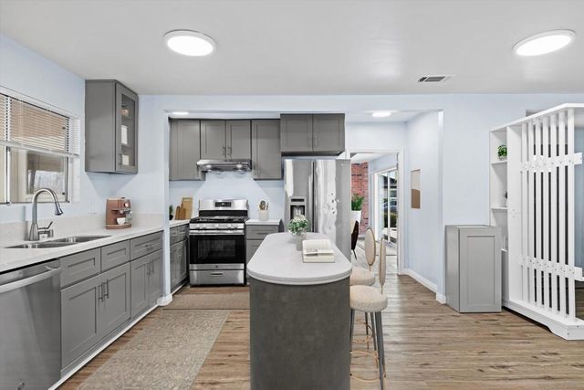 1802 Crandall Dr, San Diego, CA 92111