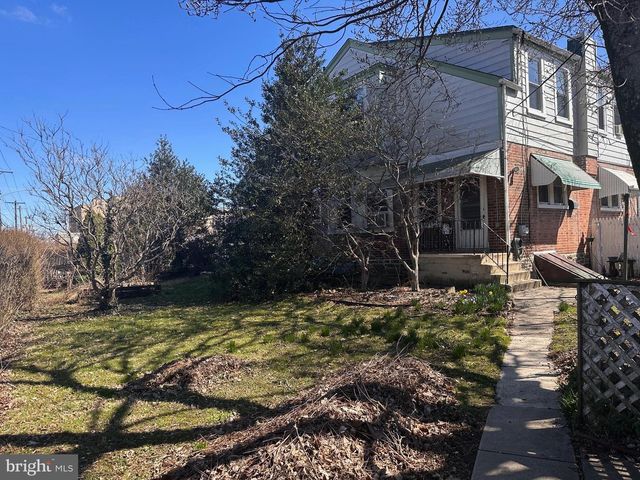 402 WALTER ST, Philadelphia, PA 19111