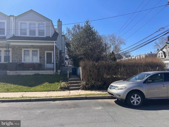 402 WALTER ST, Philadelphia, PA 19111