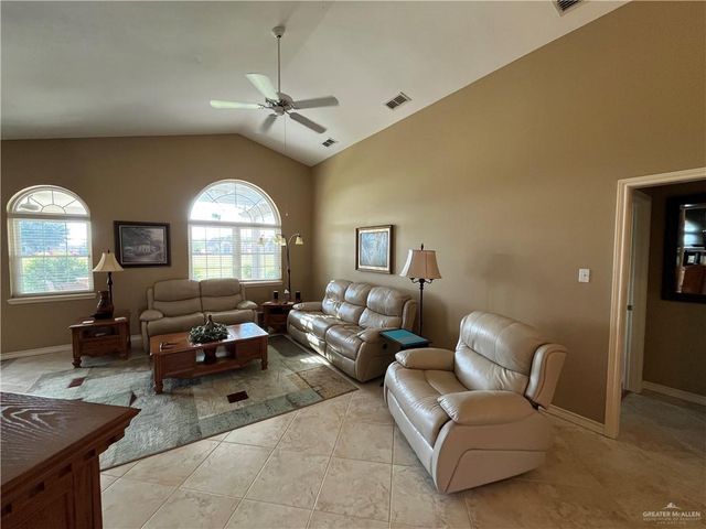 329 Rebecca Drive, Alamo, TX 78516