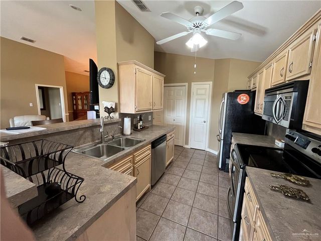 329 Rebecca Drive, Alamo, TX 78516