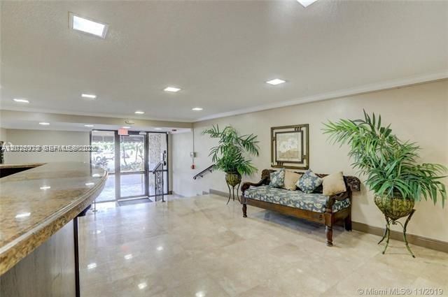 1800 Sans Souci Boulevard 305, North Miami, FL 33181