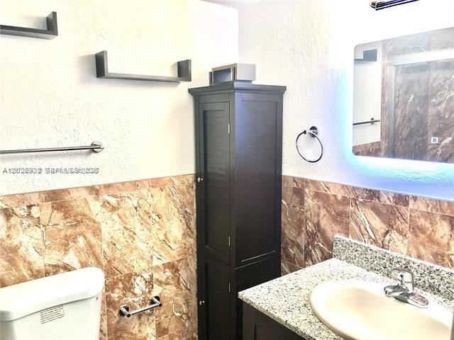 1800 Sans Souci Boulevard 305, North Miami, FL 33181