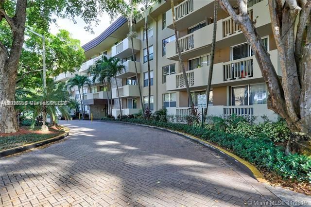 1800 Sans Souci Boulevard 305, North Miami, FL 33181