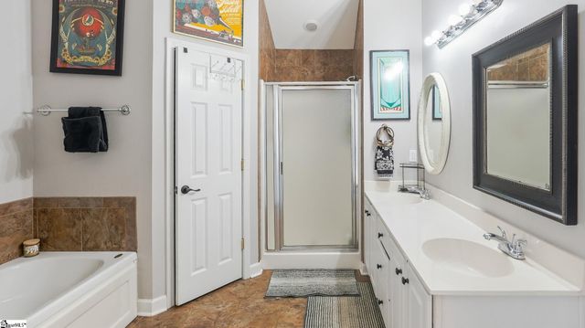 145 Lauren Wood Circle, Taylors, SC 29687