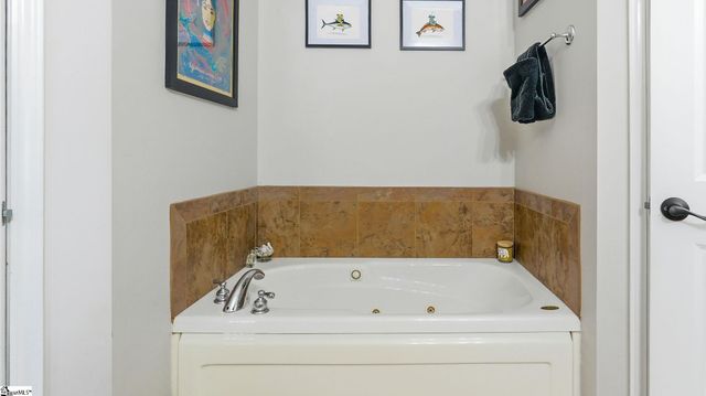 145 Lauren Wood Circle, Taylors, SC 29687