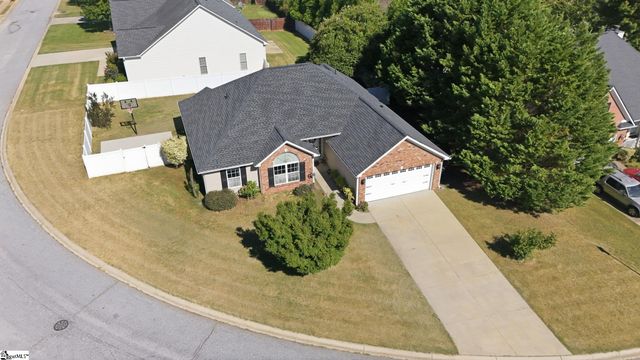 145 Lauren Wood Circle, Taylors, SC 29687