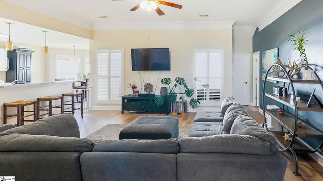 145 Lauren Wood Circle, Taylors, SC 29687