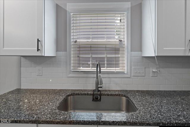 311 W 6th Avenue, Raeford, NC 28376