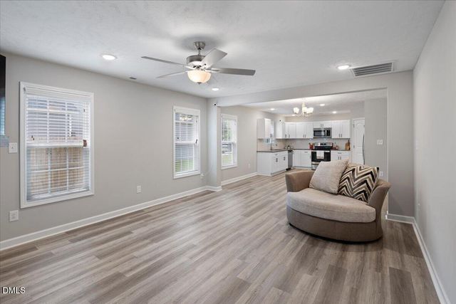 311 W 6th Avenue, Raeford, NC 28376