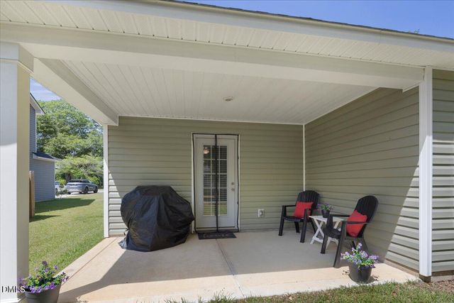 311 W 6th Avenue, Raeford, NC 28376