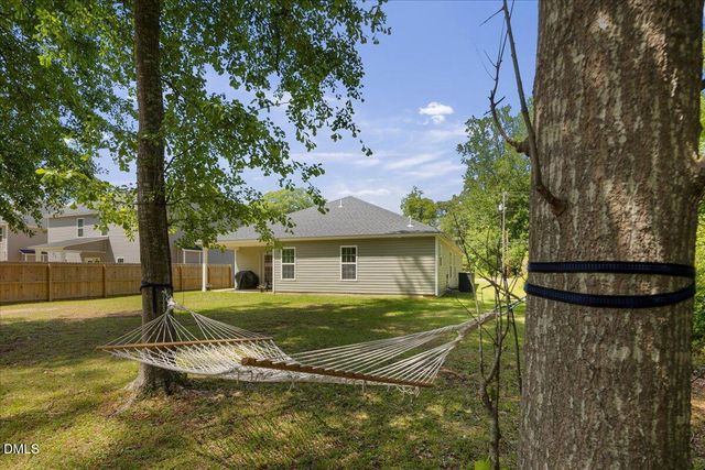 311 W 6th Avenue, Raeford, NC 28376