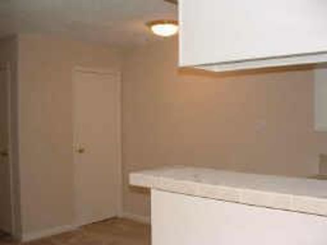 2750 Holly Hall Street 1213, Houston, TX 77054