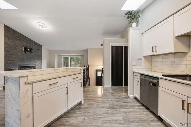 8103 Princess Path, Clay, NY 13090