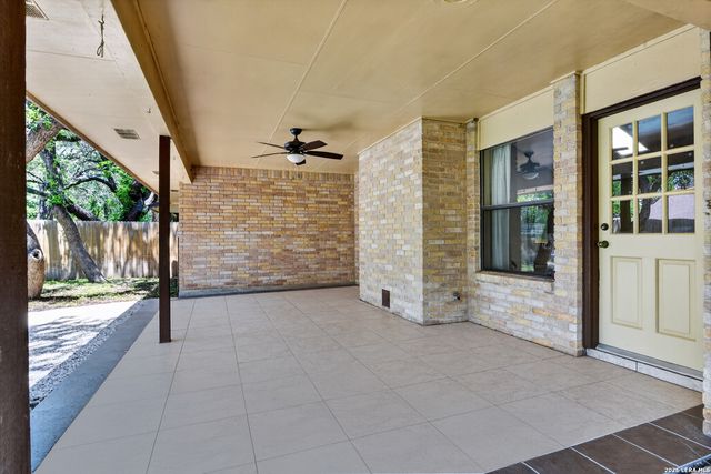 811 Lone Wolf, San Antonio, TX 78232