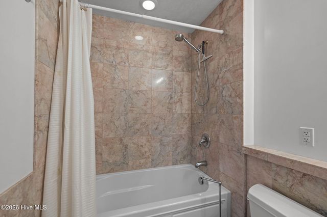 201 Sycamore Drive, Beaufort, NC 28516