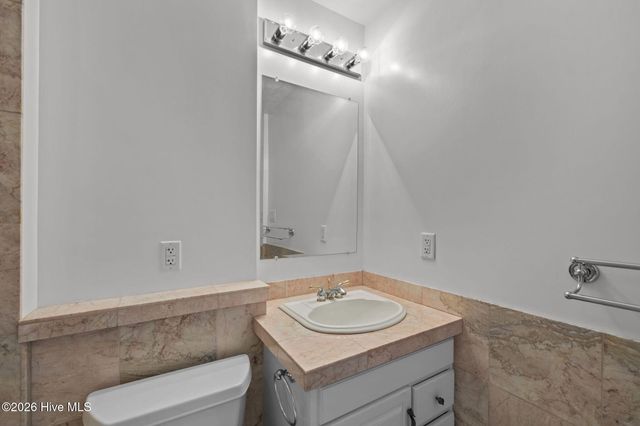 201 Sycamore Drive, Beaufort, NC 28516