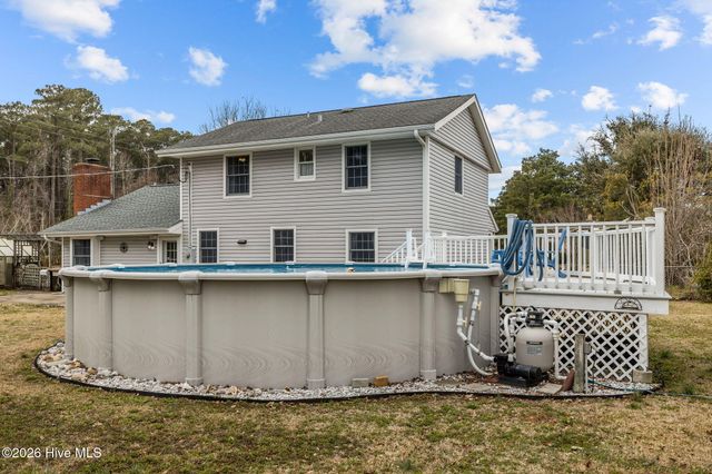 201 Sycamore Drive, Beaufort, NC 28516