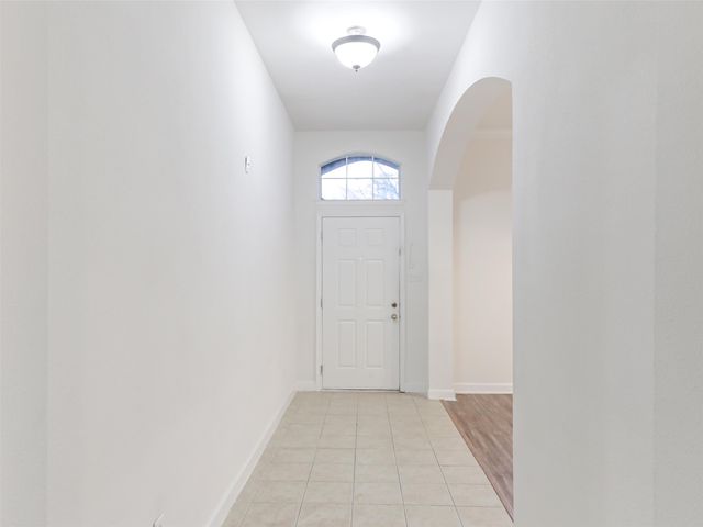 704 Darlington Trail, Fort Worth, TX 76131