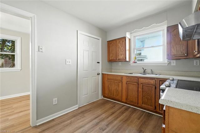 1048 Lindenwood AVE, Norfolk, VA 23504