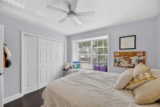 1811 MILL RUN CIRCLE, Tampa, FL 33613