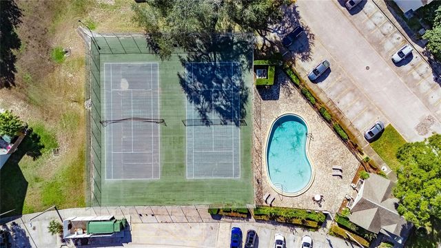 1811 MILL RUN CIRCLE, Tampa, FL 33613