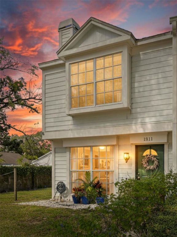 1811 MILL RUN CIRCLE, Tampa, FL 33613