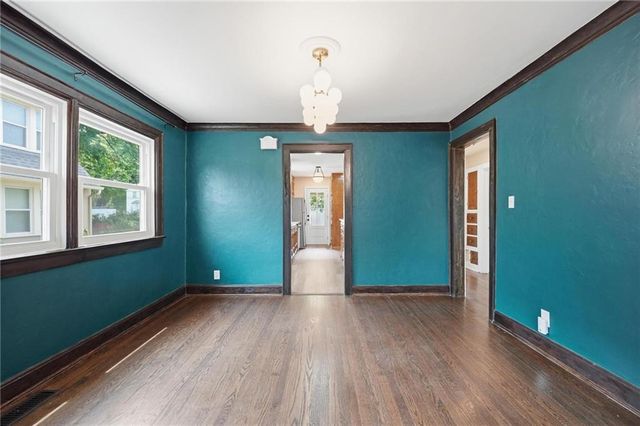 431 E 69th Terrace, Kansas City, MO 64131