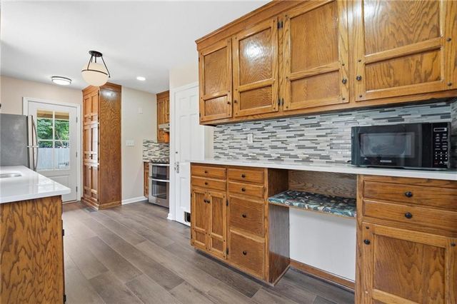 431 E 69th Terrace, Kansas City, MO 64131