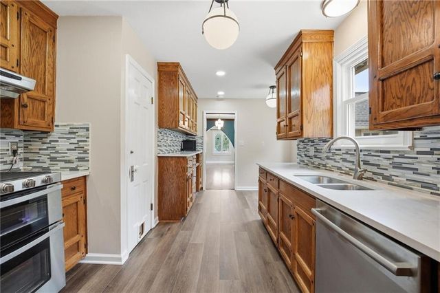 431 E 69th Terrace, Kansas City, MO 64131