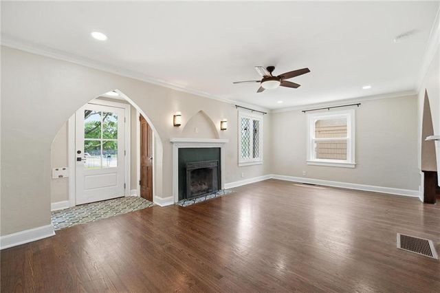 431 E 69th Terrace, Kansas City, MO 64131