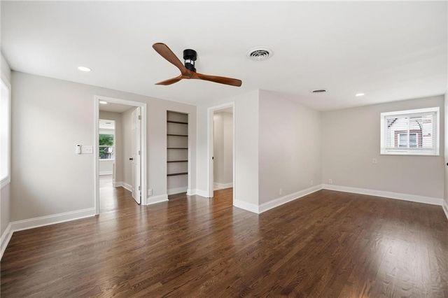 431 E 69th Terrace, Kansas City, MO 64131