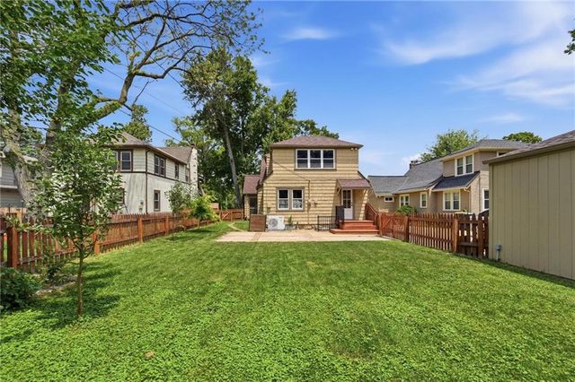 431 E 69th Terrace, Kansas City, MO 64131