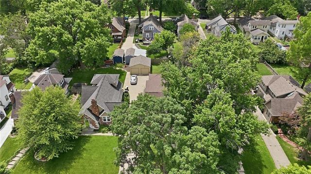 431 E 69th Terrace, Kansas City, MO 64131