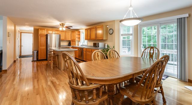 27 Gretchen Way, Raynham, MA 02767