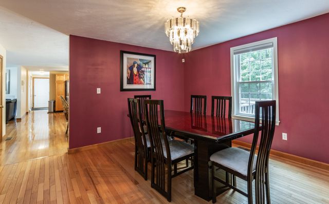 27 Gretchen Way, Raynham, MA 02767